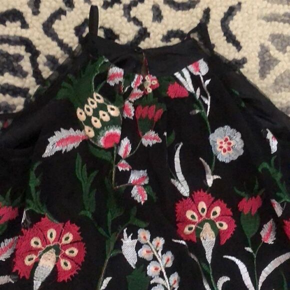 Belle Badgley Mischka Shauna SZ 2 Cold-Shoulder Embroidery Dress NWT - Picture 4 of 10